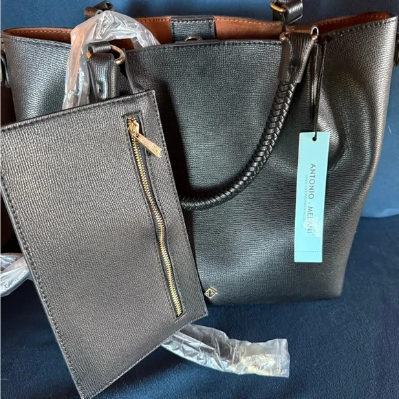 Antonio Melani Black Leather Tote Bag NWT w/ zipper pouch, and shoulder strap - Picture 5 of 8